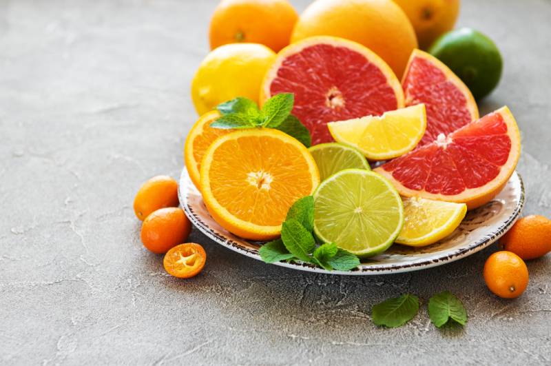 An image of fresh citrus fruits to beat the heat.